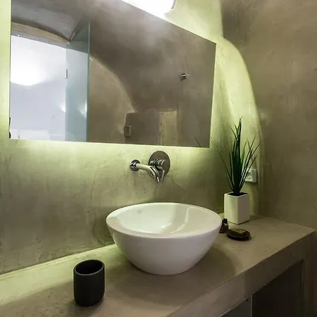 Boutique 88 * Fira (Santorini)